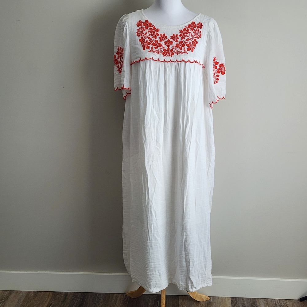 Old Navy Embroidered Maxi Dress Womens Large Floral Boho Peasant Cottagecore